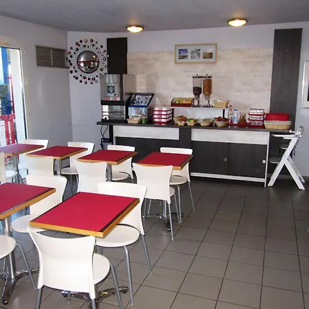 Hotel Brit Essentiel Sete /