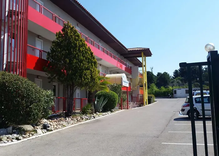 Brit Essentiel Sete /