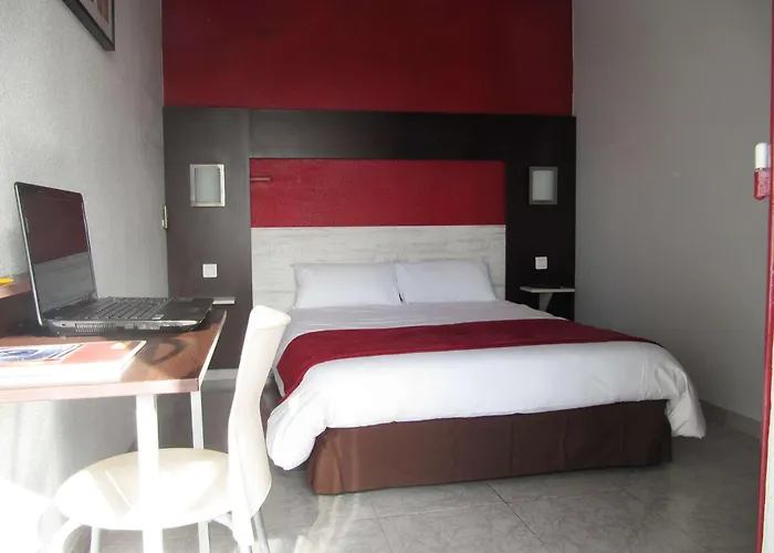 Brit Essentiel Sete / Hotell Balaruc-le-Vieux