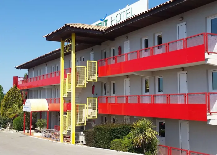 Brit Essentiel Sete / Hotell