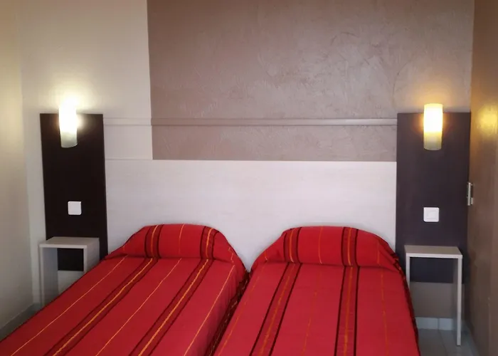 Brit Essentiel Sete / 2*