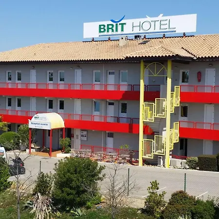 Brit Essentiel Sete / Hotel