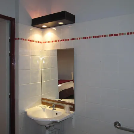 Brit Essentiel Sète / Hotel 2*